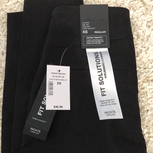 NWT Ricki’s XS black ankle pants - Picture 4 of 4
